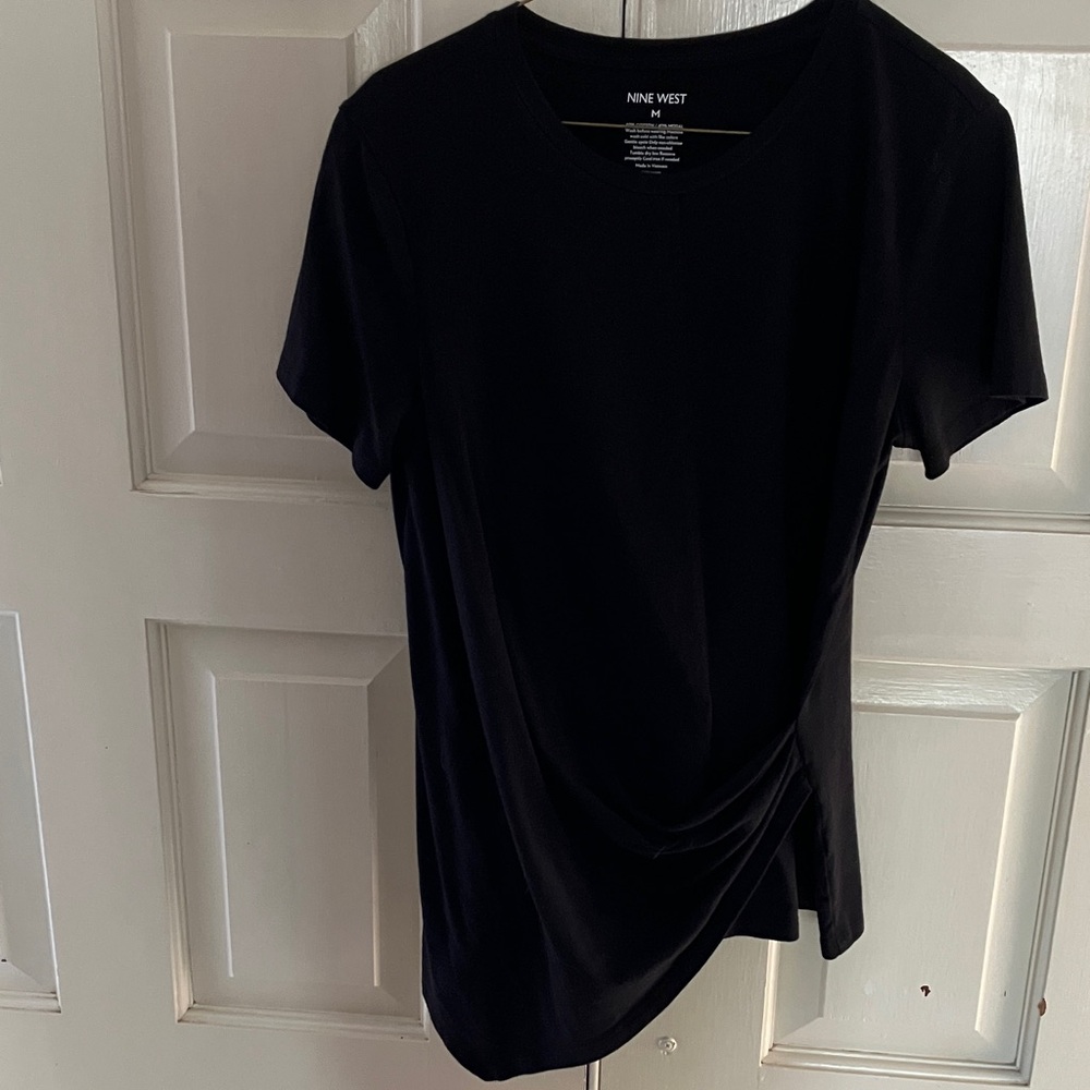 Nine West Classic Black Short Sleeve Top